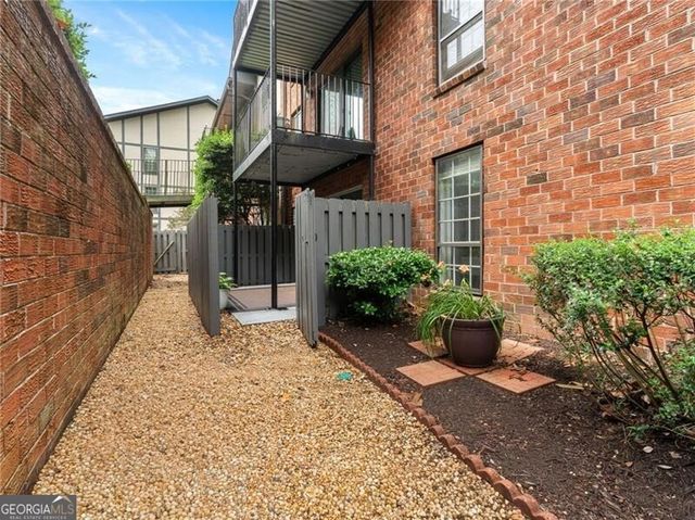 6851 Roswell Road H26, Atlanta, GA 30328