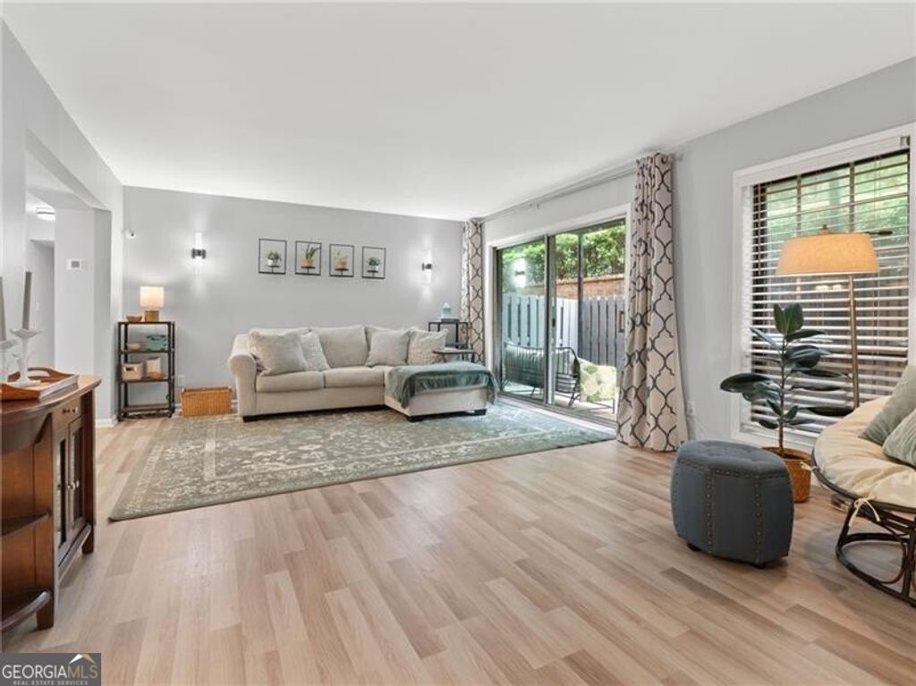 6851 Roswell Road H26, Atlanta, GA 30328