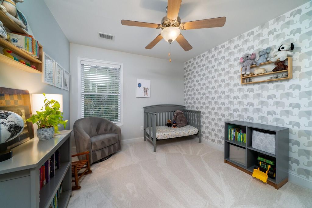 Image 19 of property listing at 3571 Bagley Drive, Mount Pleasant, SC 29466