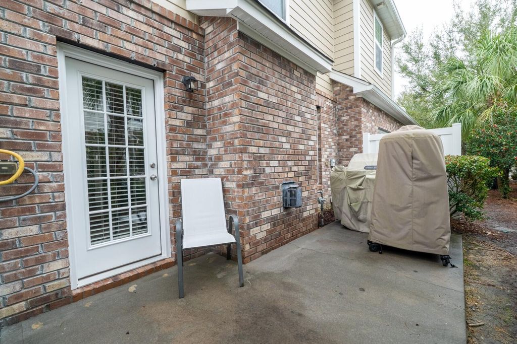 Image 30 of property listing at 3571 Bagley Drive, Mount Pleasant, SC 29466