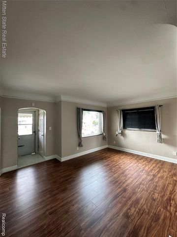 4616 CHOVIN Street, Dearborn, MI 48126