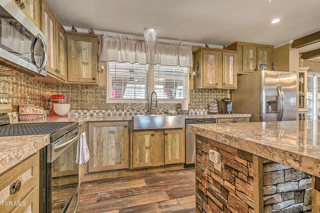 18378 Buffalo Pond Road, Bristol, VA 24202