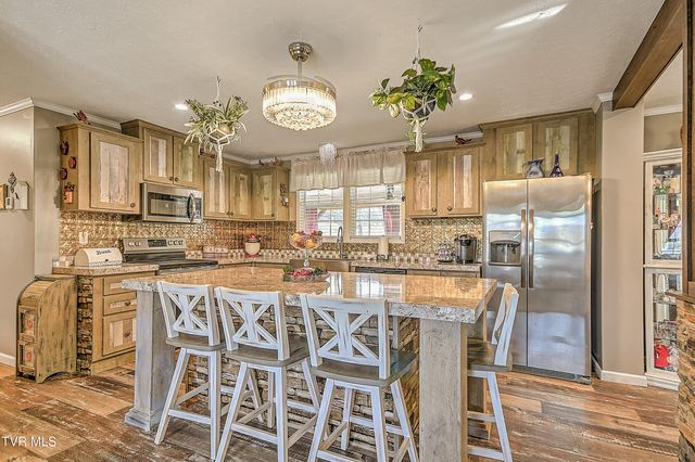 18378 Buffalo Pond Road, Bristol, VA 24202