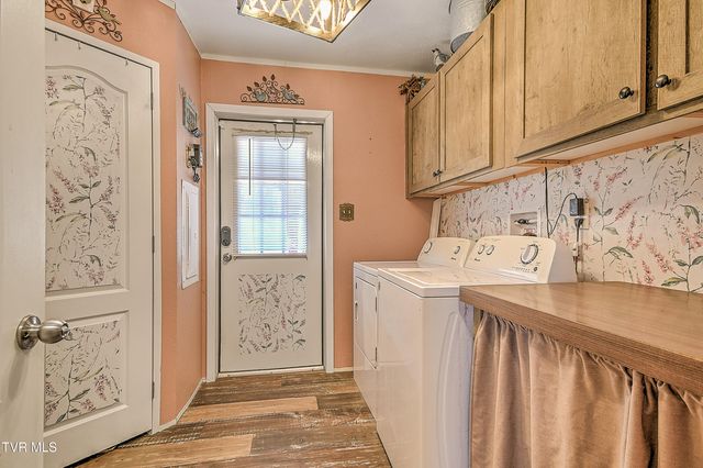 18378 Buffalo Pond Road, Bristol, VA 24202