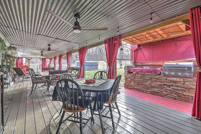 18378 Buffalo Pond Road, Bristol, VA 24202