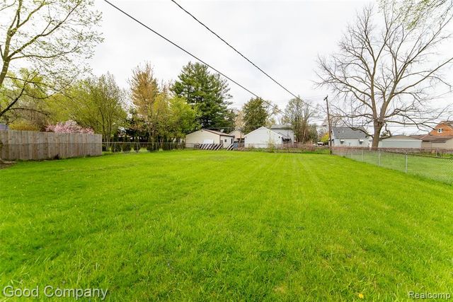 3991 Stolzenfeld Avenue, Warren, MI 48091