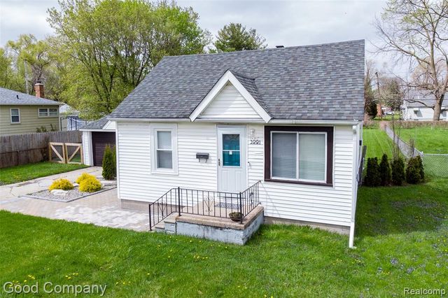 3991 Stolzenfeld Avenue, Warren, MI 48091