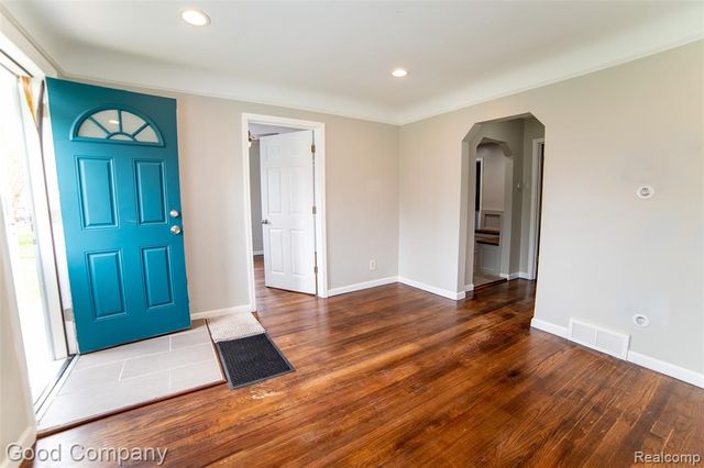 3991 Stolzenfeld Avenue, Warren, MI 48091