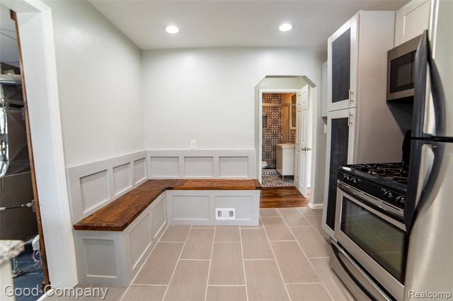 3991 Stolzenfeld Avenue, Warren, MI 48091