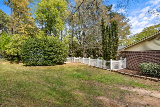 1211 Melbourne Drive, Anderson, SC 29621