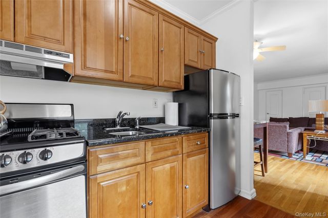 611 Palmer Road 3y, Yonkers, NY 10701