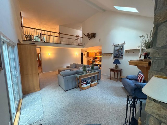 52 HESS RD, Boyertown, PA 19512