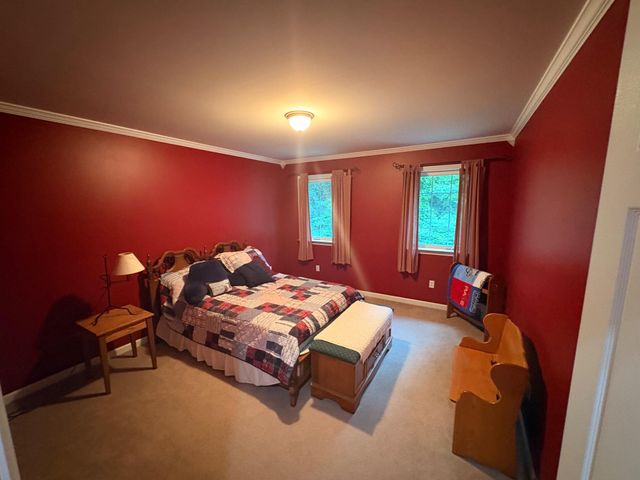 52 HESS RD, Boyertown, PA 19512