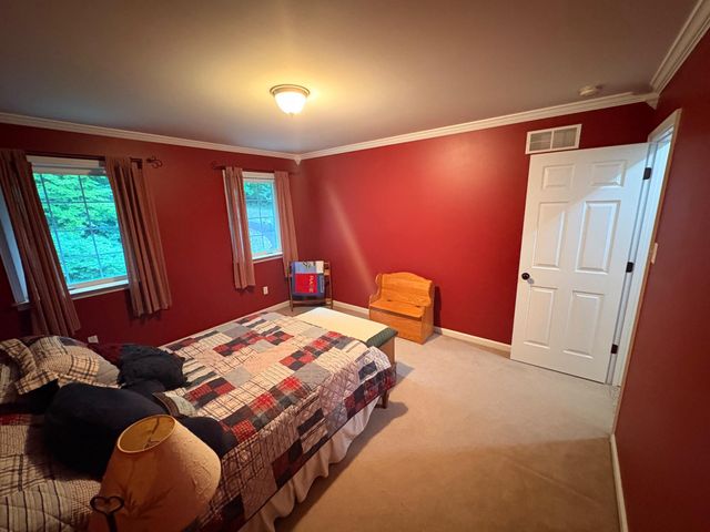 52 HESS RD, Boyertown, PA 19512