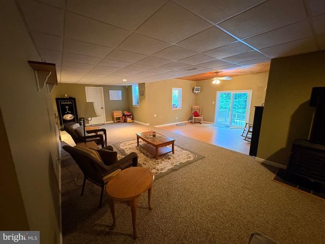 52 HESS RD, Boyertown, PA 19512