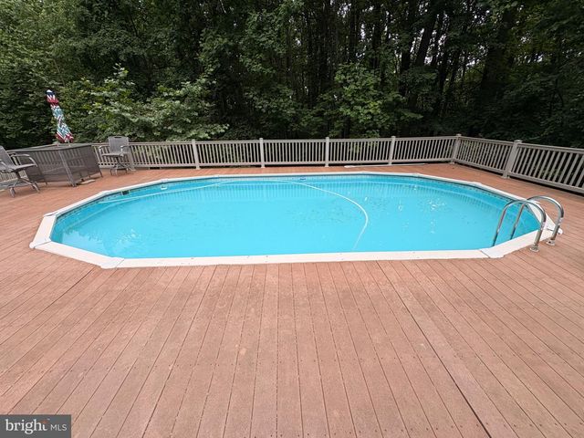 52 HESS RD, Boyertown, PA 19512