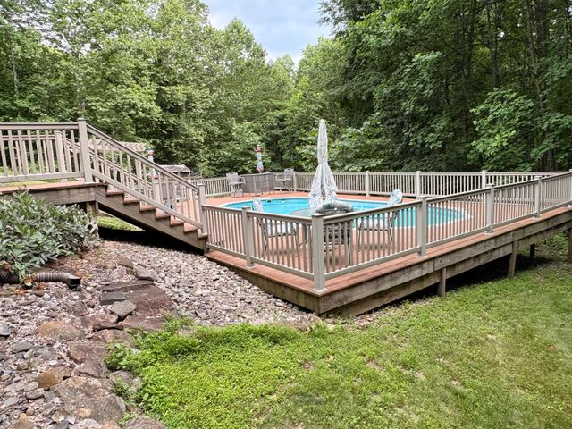 52 HESS RD, Boyertown, PA 19512