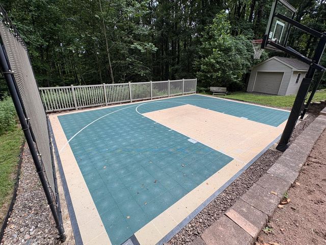 52 HESS RD, Boyertown, PA 19512