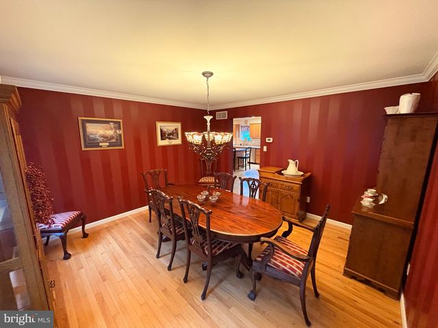 52 HESS RD, Boyertown, PA 19512