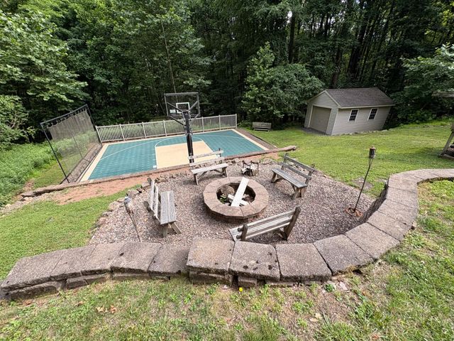 52 HESS RD, Boyertown, PA 19512