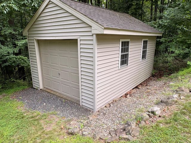 52 HESS RD, Boyertown, PA 19512