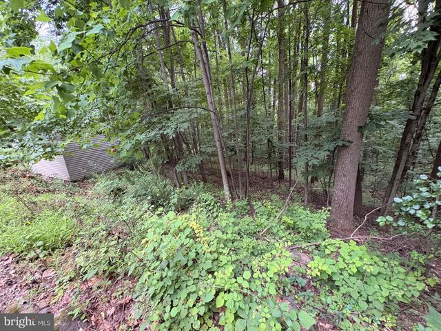 52 HESS RD, Boyertown, PA 19512