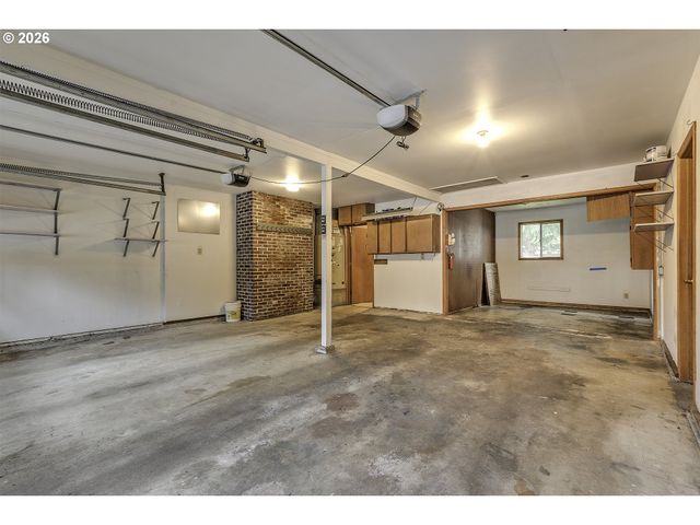 6096 HARRINGTON Ave, Lake Oswego, OR 97035