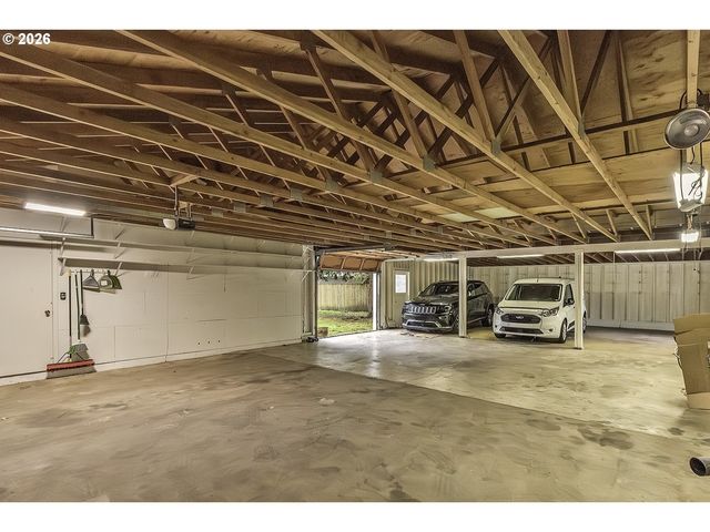 6096 HARRINGTON Ave, Lake Oswego, OR 97035