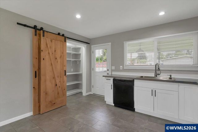 455 Marino Dr N, Keizer, OR 97303
