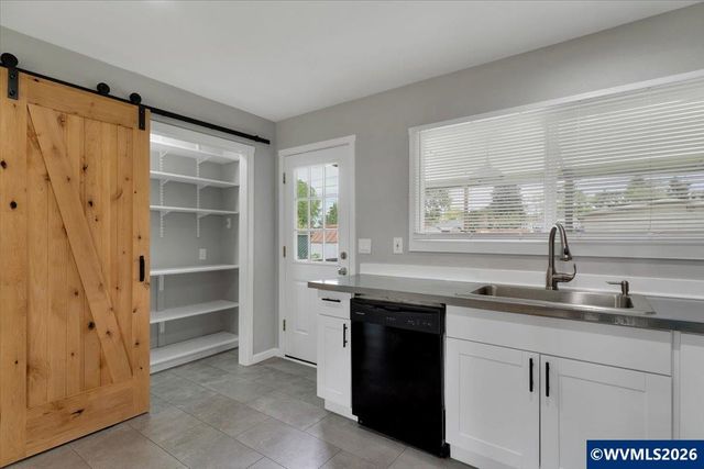 455 Marino Dr N, Keizer, OR 97303