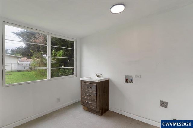 455 Marino Dr N, Keizer, OR 97303