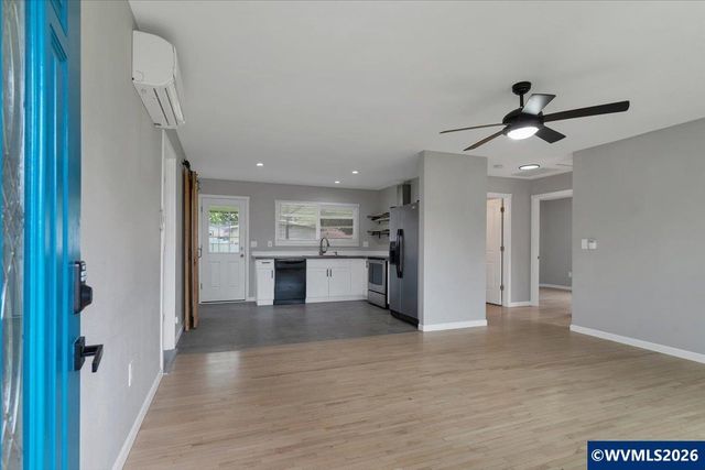 455 Marino Dr N, Keizer, OR 97303