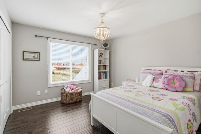 922 Chelsea Boulevard, Oxford Twp, MI 48371