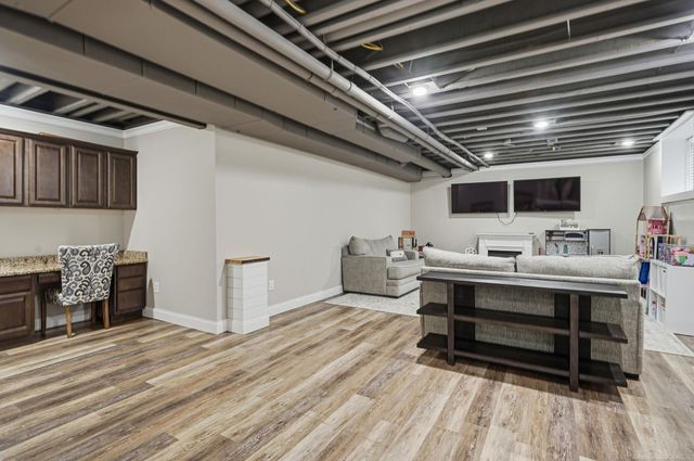 922 Chelsea Boulevard, Oxford Twp, MI 48371