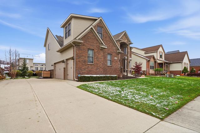 922 Chelsea Boulevard, Oxford Twp, MI 48371