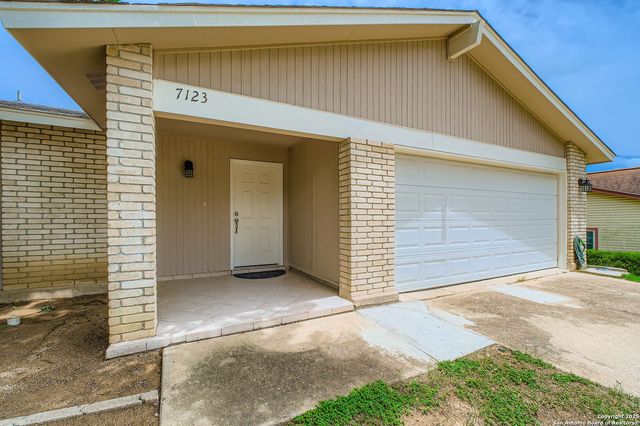 7123 Winter Ridge, Converse, TX 78109