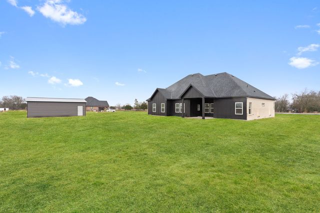 3037 County Road 4301, Greenville, TX 75401