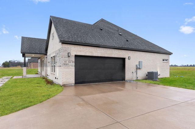 3037 County Road 4301, Greenville, TX 75401