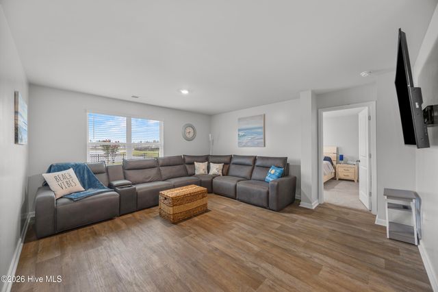 3025 Course Lane, Surf City, NC 28445