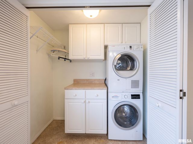 216 SCHRAMM Drive, Pekin, IL 61554