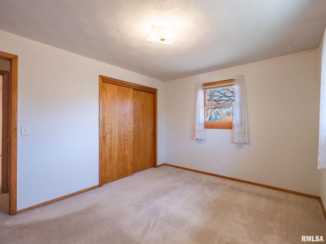 216 SCHRAMM Drive, Pekin, IL 61554