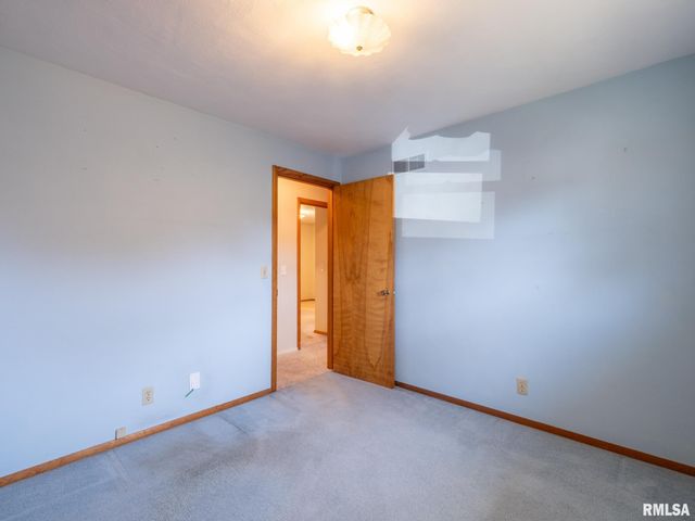 216 SCHRAMM Drive, Pekin, IL 61554