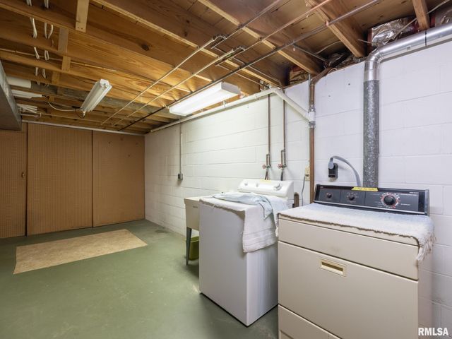 216 SCHRAMM Drive, Pekin, IL 61554