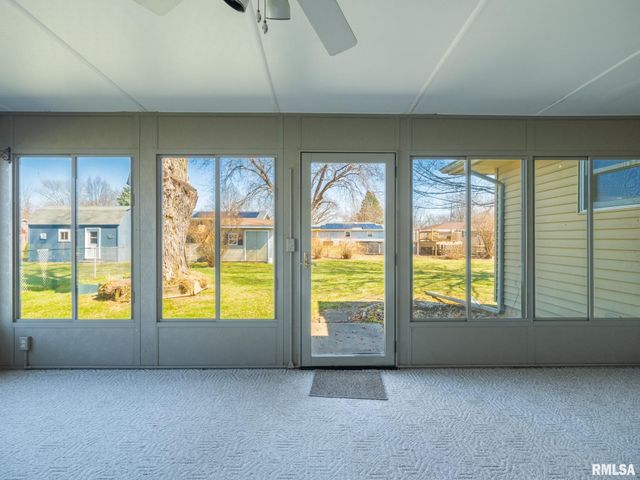 216 SCHRAMM Drive, Pekin, IL 61554