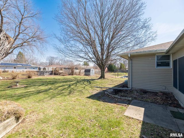 216 SCHRAMM Drive, Pekin, IL 61554