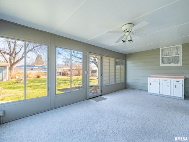 216 SCHRAMM Drive, Pekin, IL 61554