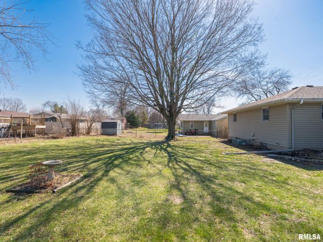 216 SCHRAMM Drive, Pekin, IL 61554