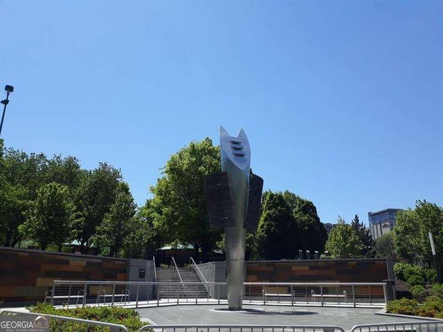 300 W Peachtree Street 3I, Atlanta, GA 30308