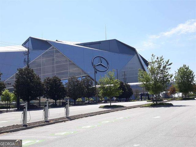 300 W Peachtree Street 3I, Atlanta, GA 30308