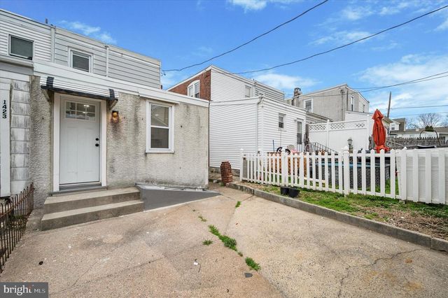 1425 HEWES, Linwood, PA 19061